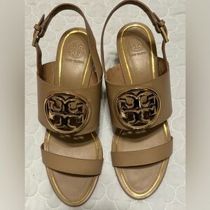 Tory Burch metal miller 65 MM wedge Veg leather women sandals. Excellent shape